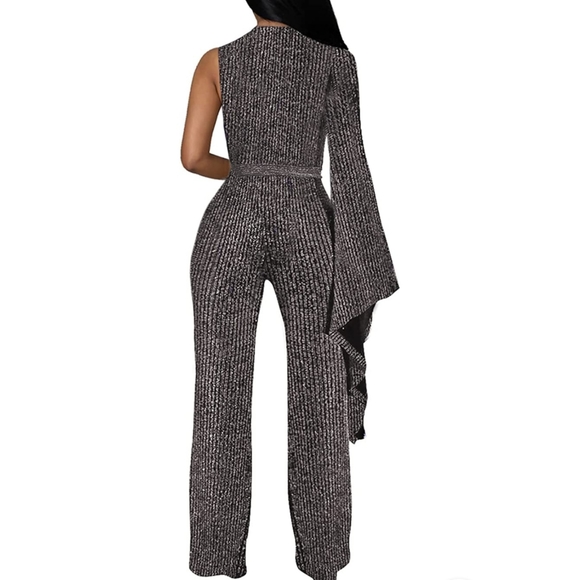 Sparkly Knit Romper Size 12 (XXL) - Picture 4 of 6